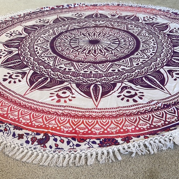 Gorgeous Handmade Tapesty - Picture 5 of 5